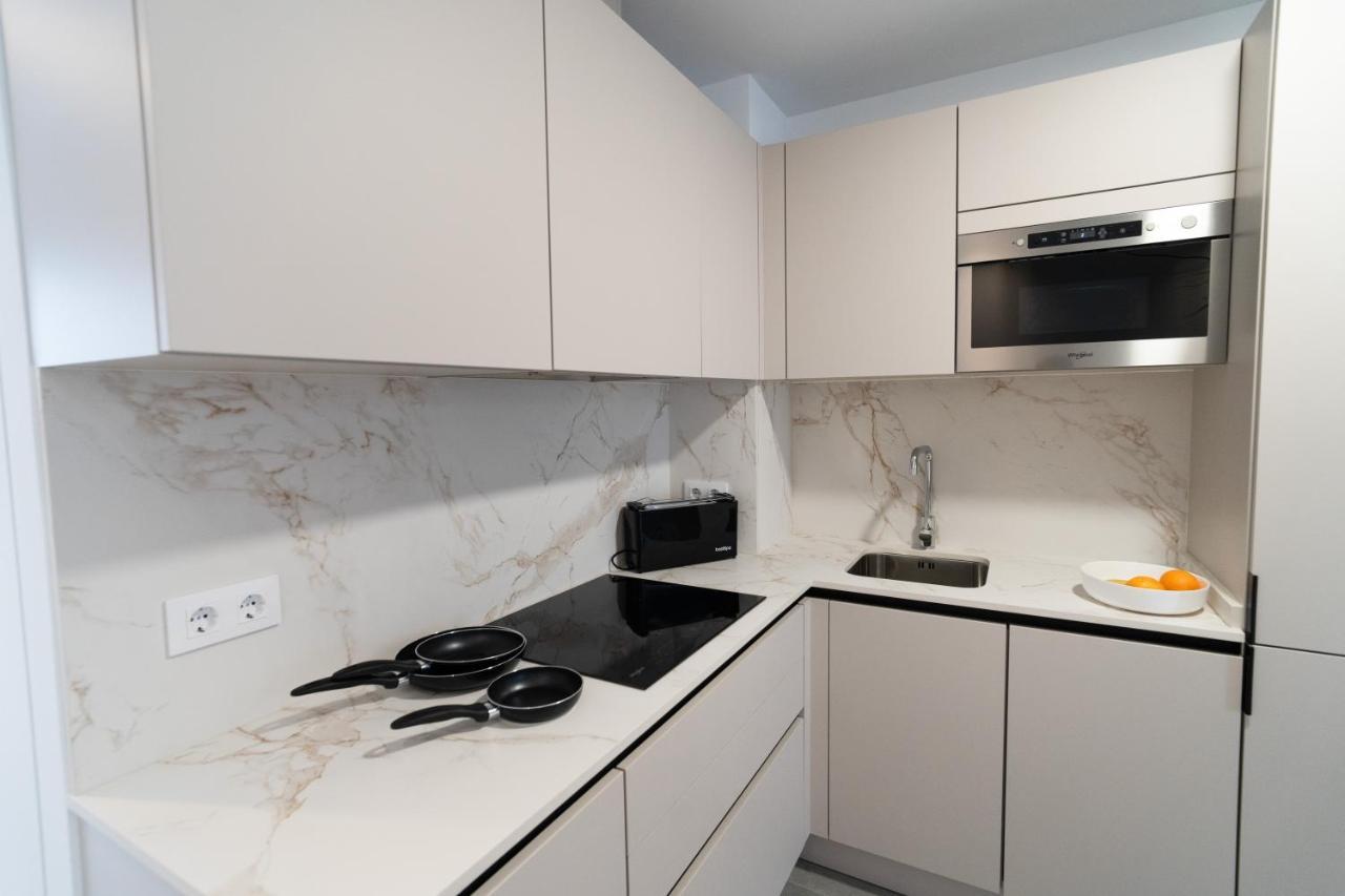 Riam Suites Apartamentos Los Palacios Y Villafranca Ngoại thất bức ảnh