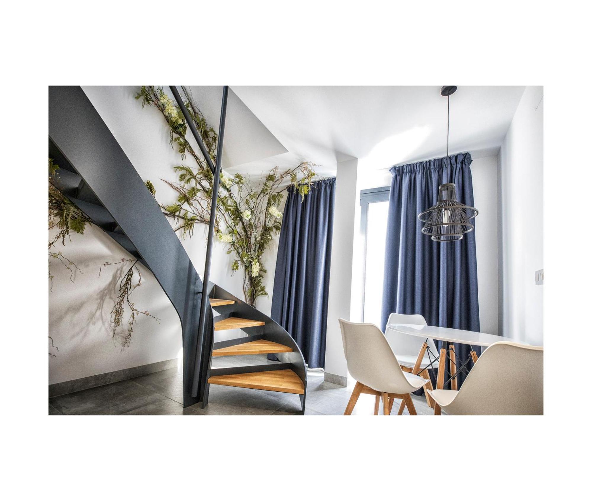 Riam Suites Apartamentos Los Palacios Y Villafranca Ngoại thất bức ảnh