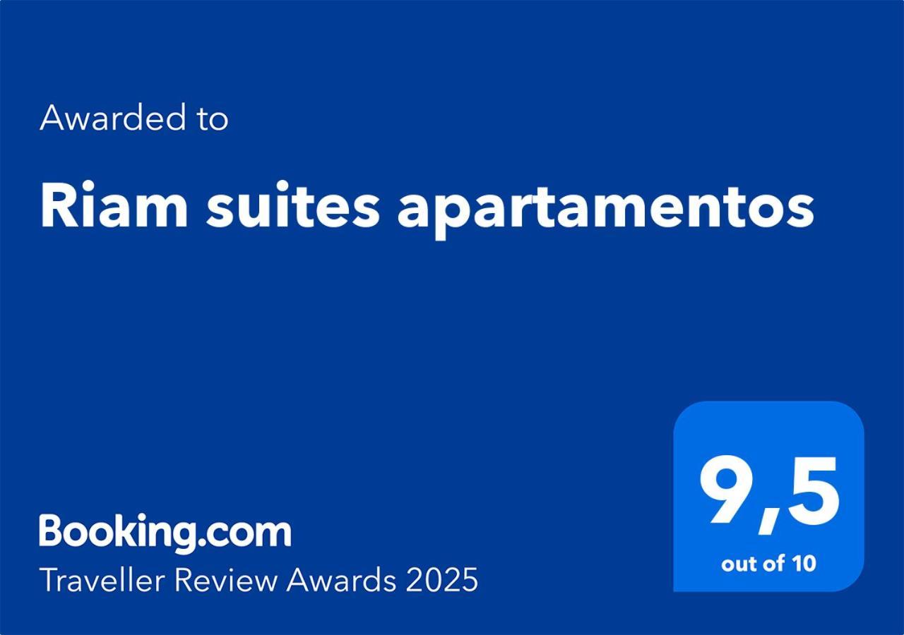 Riam Suites Apartamentos Los Palacios Y Villafranca Ngoại thất bức ảnh